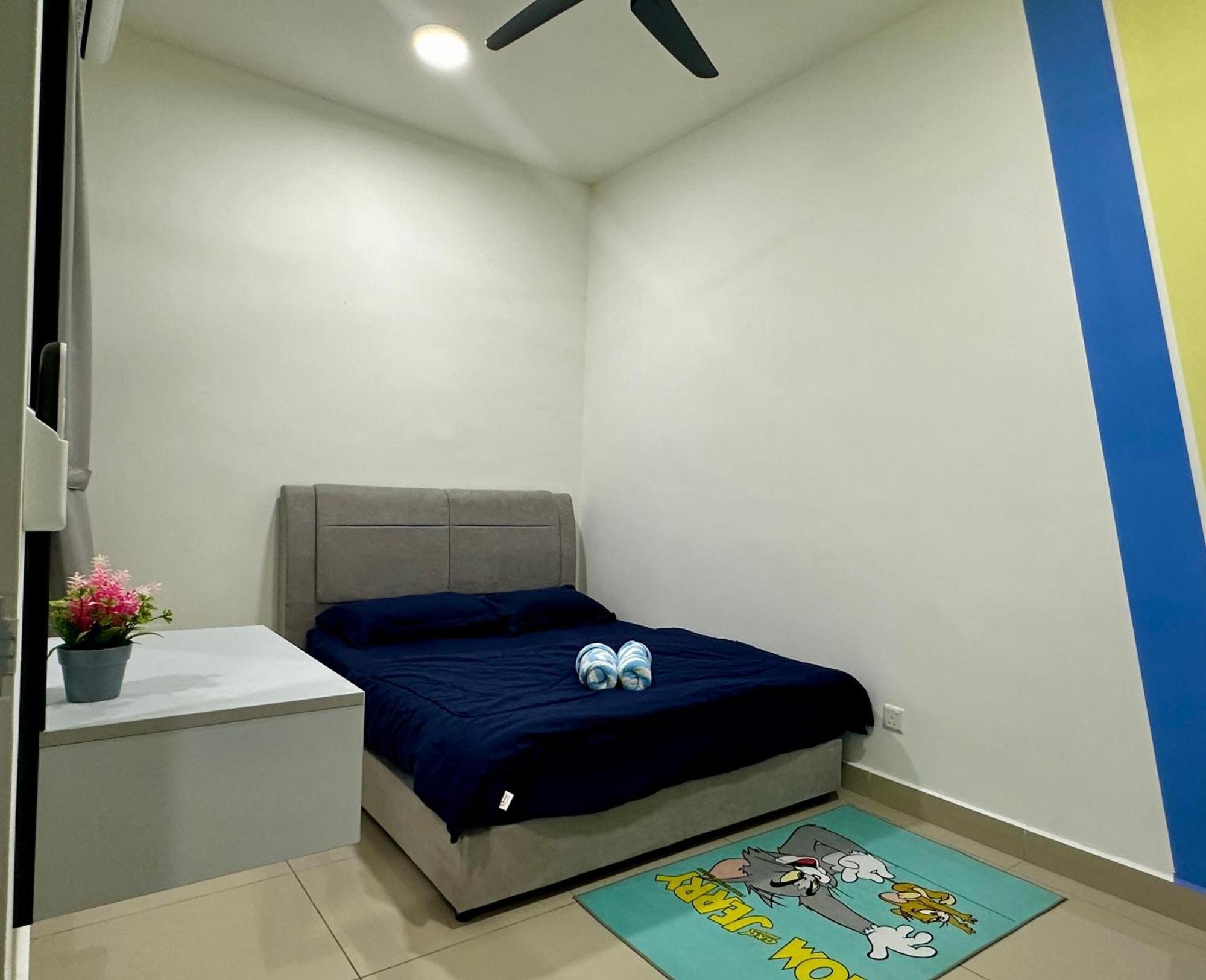 - 5pax Cozy Apartment