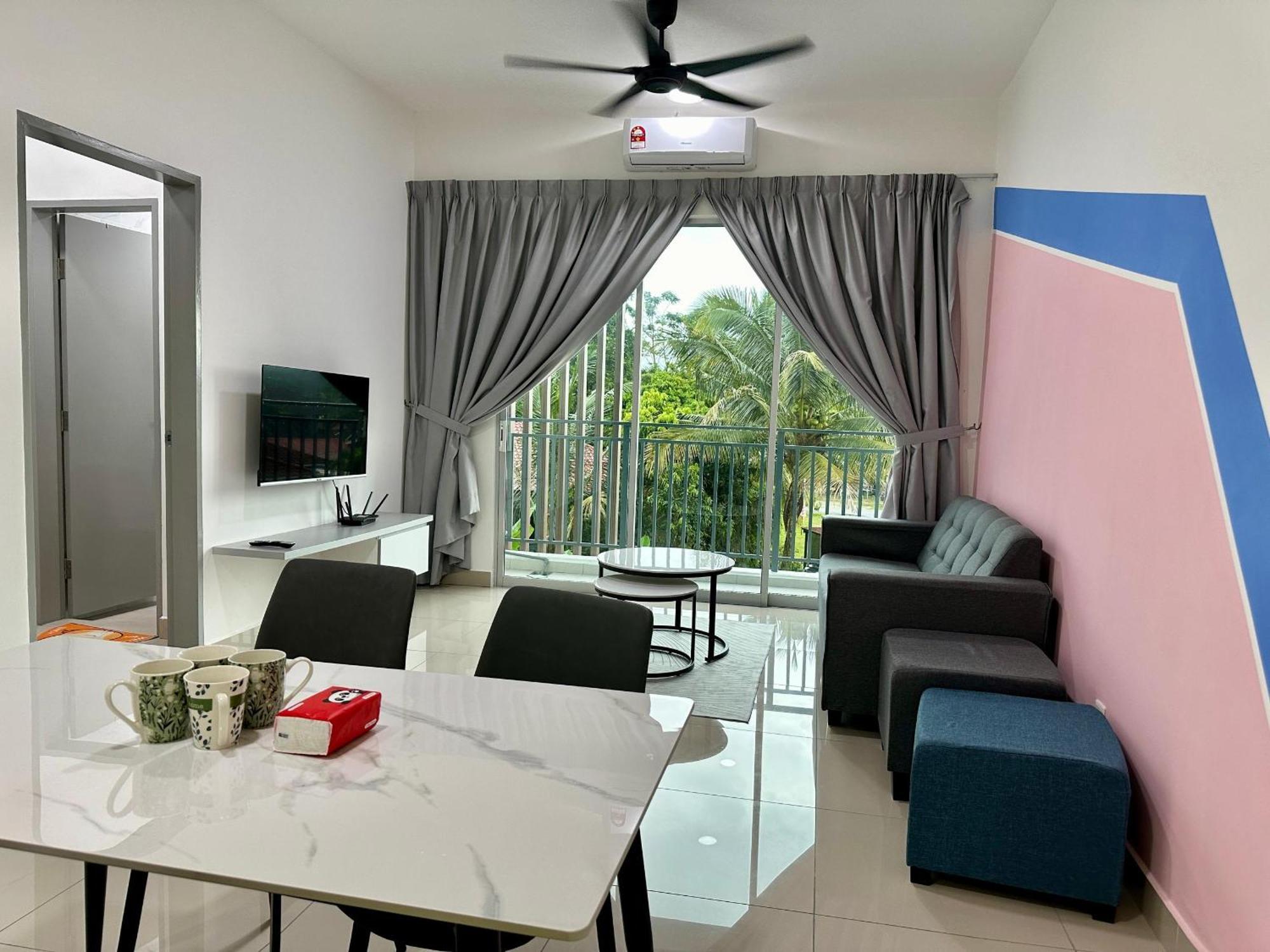 - 5pax Cozy Apartment *